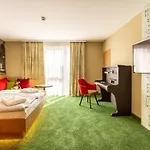 Mightytwice Hotel 4*