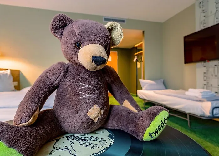 Mightytwice فندق 4*