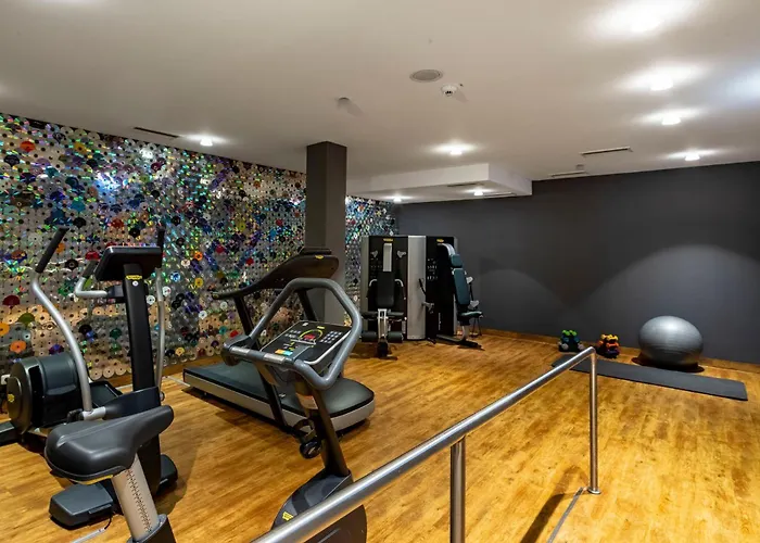 فندق Mightytwice 4*