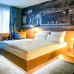 Mightytwice Hotell
