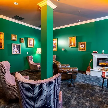 Hotel Mightytwice 4*