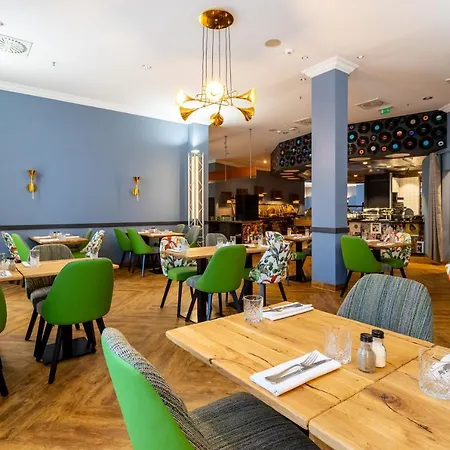 Mightytwice 4* Dresden