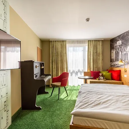 Mightytwice 4* Dresden