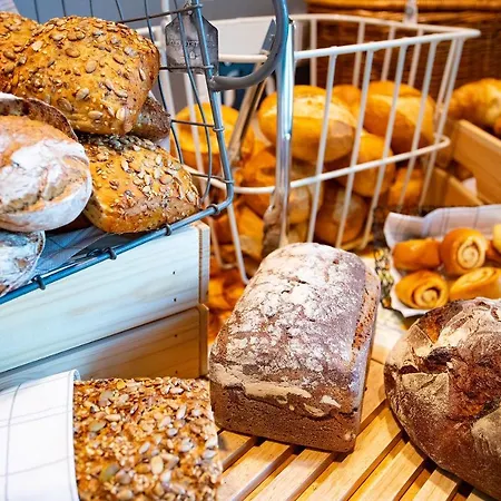 Mightytwice Hotel 4*