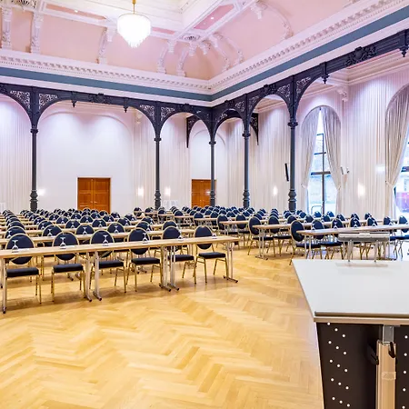 Hotel Mightytwice 4*