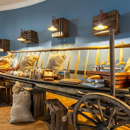 Hotel Mightytwice 4*