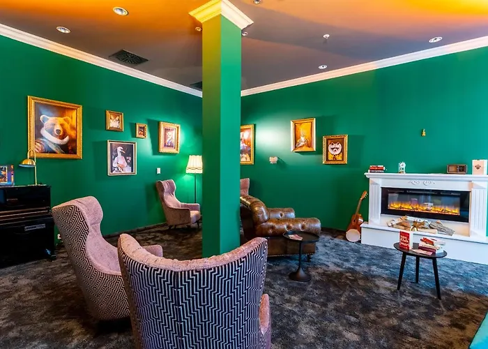 Ξενοδοχείο Mightytwice 4*