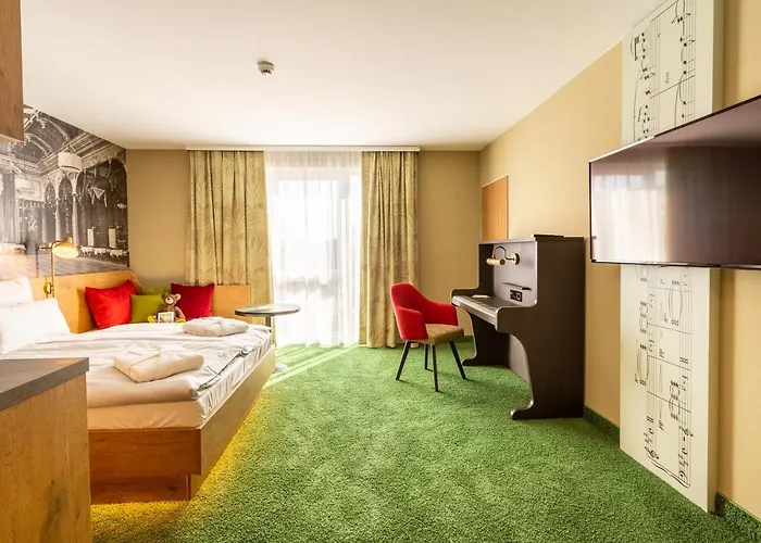 Mightytwice Hotel 4*