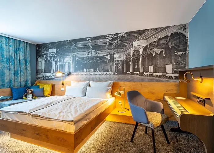 Mightytwice Hotel 4*